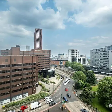 Apartment Stylish City Centre - Perfect For Groups & Long